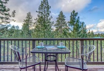 Ski House 214 has Balcony rooms