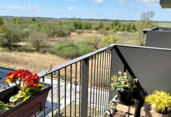 V  relse i naturen og t  t p   city has Balcony rooms