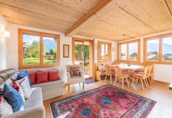 Chalet Stella Duplex Penthouse has Balcony rooms