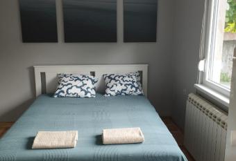 Apartman Aleksandra has Balcony rooms