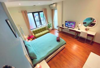 MayHouse - Marvelous allows 18 year olds to book a room