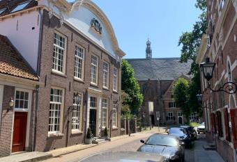 Fortuna Spinoza has Balcony rooms