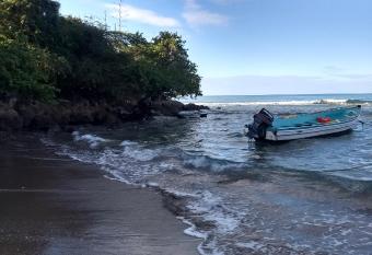 Dragonfly Villa - 3BR - Short walk to beach has Balcony rooms