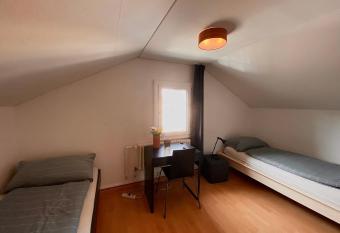 Budgetapartment Pf  nder von Swisspartments allows 18 year olds to book a room