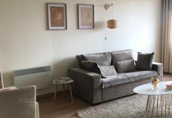 Appartement Cosy Hyper Centre Loulou at Home allows 18 year olds to book a room