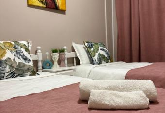 Guest house    Poli    has Balcony rooms