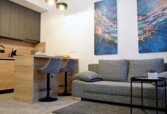 Rab Downtown Place allows 18 year olds to book a room