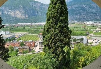 Maso Kreuzberg allows 18 year olds to book a room