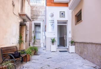 Dama sul Mare has Balcony rooms
