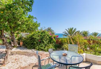 Villa Aurelio has Balcony rooms