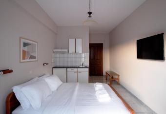 Pomelo Rooms allows 18 year olds to book a room