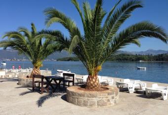 Villa Milovic has Balcony rooms