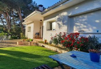Entre Pinos y Medusas has Balcony rooms