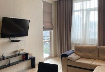 Apartment with sea view allows 18 year olds to book a room