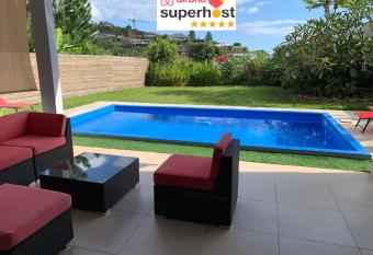 OHANI House 3 double bedrooms house in Punaauia, TAHITI has Balcony rooms