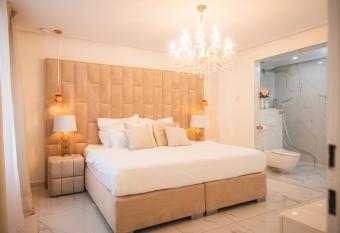 Kamin und Fu  bodenheizung, Luxrem Apartments best in Homeoffice allows 18 year olds to book a room