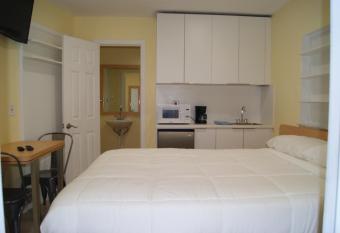 Private Studio two miles from Hard Rock Stadium allows 18 year olds to book a room