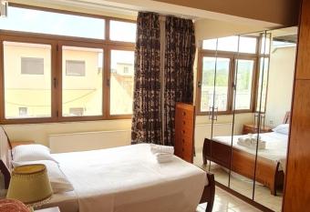 Green Sunshine has Balcony rooms