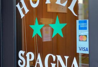 Hotel Spagna allows 18 year olds to book a room