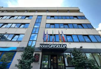 Hotel Griselda allows 18 year olds to book a room