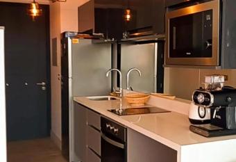 Donde la Fer allows 18 year olds to book a room