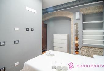 Bixio 45 allows 18 year olds to book a room