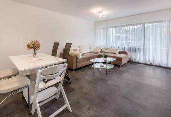 Heidis Dihei has Balcony rooms