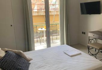 Meletis House has Balcony rooms