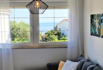 Apartment Lana has Balcony rooms