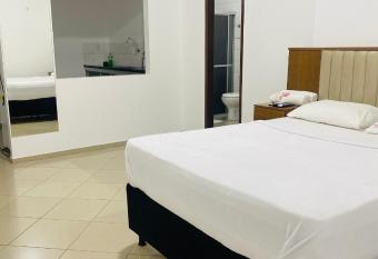 Hotel SALINE PRAIA allows 18 year olds to book a room