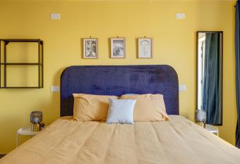 Sliema Creek Suites allows 18 year olds to book a room