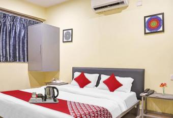 Flagship Hotel Breakers stay allows 18 year olds to book a room