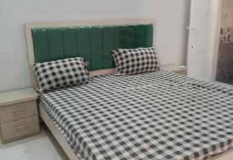 Hotel Executive Inn Karachi has Balcony rooms