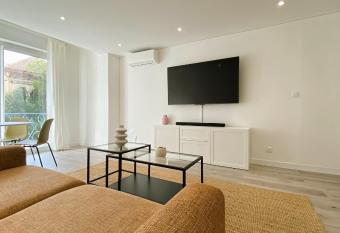 Vilmorin Appartement 1 Chambre proche de gare, plage, centre has Balcony rooms