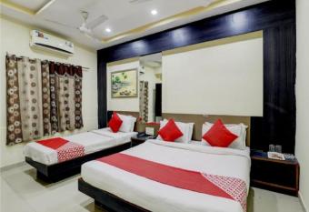 Hotel Krishna Palace Vastrapur has Balcony rooms