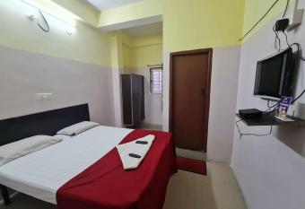 S.S.L.N COMFORTS allows 18 year olds to book a room