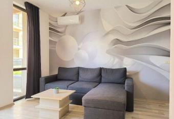 Tarsis private Apartament has Balcony rooms