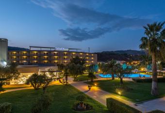 Rada Siri has Balcony rooms