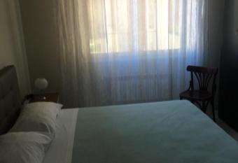 APPARTAMENTO SILVI has Balcony rooms