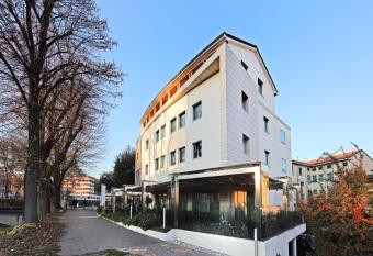 Postumia Hotel Design allows 18 year olds to book a room