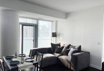 2BR Downtown Toronto Condo Steps to Union/CN Tower has Balcony rooms