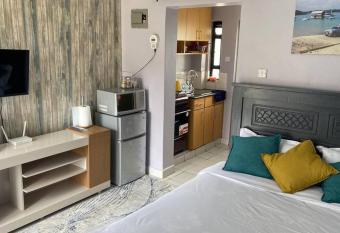 Kyoto Suites allows 18 year olds to book a room