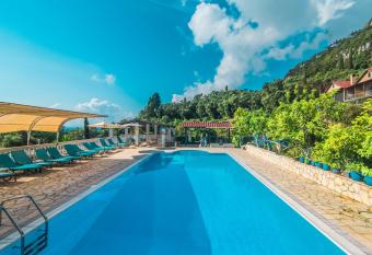 Andromaches sea view studio 2 has Balcony rooms