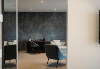 Elitis House - Suite & Spa has Balcony rooms