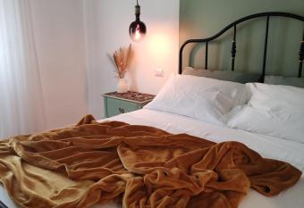 Casa Tul   B&B allows 18 year olds to book a room