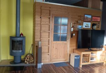 Kauba 6-1 Apartment with Sauna and Yacuzzi has rooms with a private hot tub