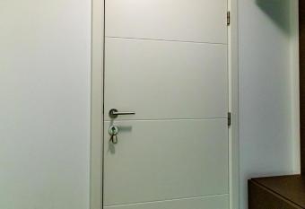 Laluna holiday apartment allows 18 year olds to book a room