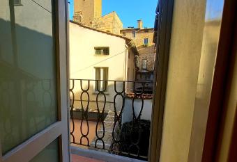 Camere Urbevetus has Balcony rooms