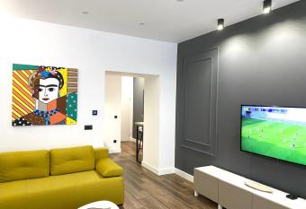 MONI Downtown Luxury Apartments allows 18 year olds to book a room