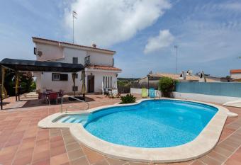 Villa Lilia has Balcony rooms